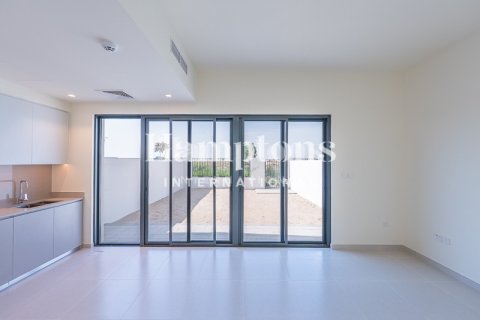 Снять в аренду виллу в Dubai South (Dubai World Central), Дубай: 3 спальни, 141.59996551м², № 135026 - фото 17