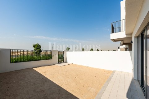 Снять в аренду виллу в Dubai South (Dubai World Central), Дубай: 3 спальни, 141.59996551м², № 135026 - фото 20