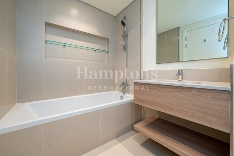 Снять в аренду виллу в Dubai South (Dubai World Central), Дубай: 3 спальни, 141.59996551м², № 135026 - фото 18