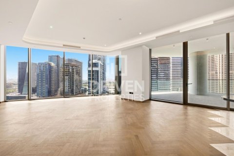 Apartment in Business Bay, Dubai 3 bedrooms, 289.02 sq.m. № 135559 - photo 23