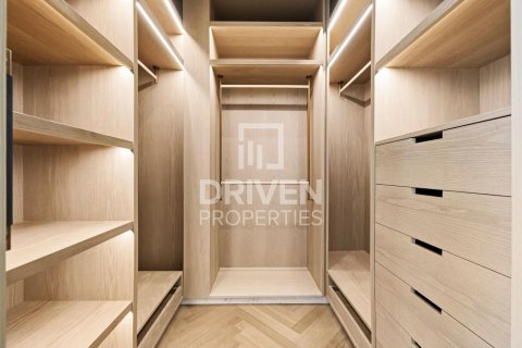 Apartment in Business Bay, Dubai 3 bedrooms, 289.02 sq.m. № 135559 - photo 12