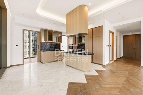 Apartment in Business Bay, Dubai 3 bedrooms, 289.02 sq.m. № 135559 - photo 27