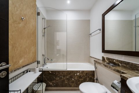 Penthouse in Downtown Dubai (Downtown Burj Dubai), Dubai 2 bedrooms, 226 sq.m. № 137854 - photo 14