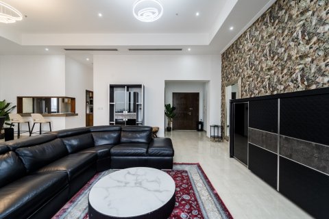 Penthouse in Downtown Dubai (Downtown Burj Dubai), Dubai 2 bedrooms, 226 sq.m. № 137854 - photo 2