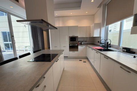 Villa en Al Barsha, Dubai, 5 dormitorios, 540 m², № 137858 - foto 3