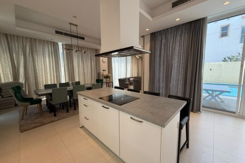 Villa en Al Barsha, Dubai, 5 dormitorios, 540 m², № 137858 - foto 6