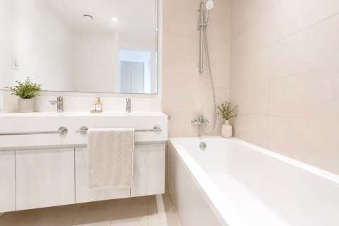 Apartment in Dubai 2 bedrooms, 87 sq.m. № 137849 - photo 8