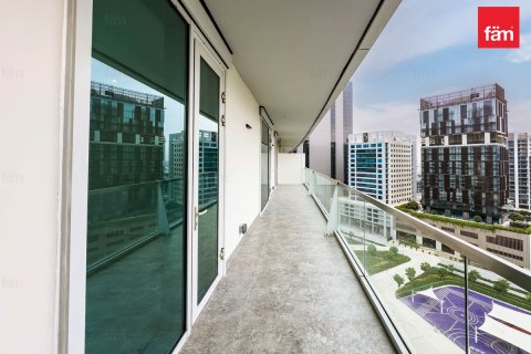Apartment in Business Bay, Dubai 2 bedrooms, 145.3 sq.m. № 102017 - photo 22