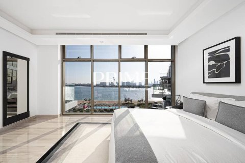 Apartment in Palm Jumeirah, Dubai 4 bedrooms, 471 sq.m. № 56698 - photo 22