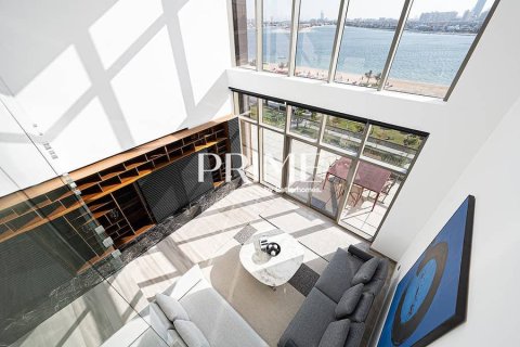 Apartment in Palm Jumeirah, Dubai 4 bedrooms, 471 sq.m. № 56698 - photo 18