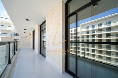 Снять в аренду квартиру в Al Furjan, Дубай: 3 спальни, 143м², № 109744 - фото 17