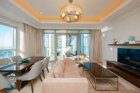 Appartement à The Address Residence Fountain Views, Downtown Dubai (Downtown Burj Dubai), Dubai, 2 chambres, 134.4 m², № 24157 - photo 1