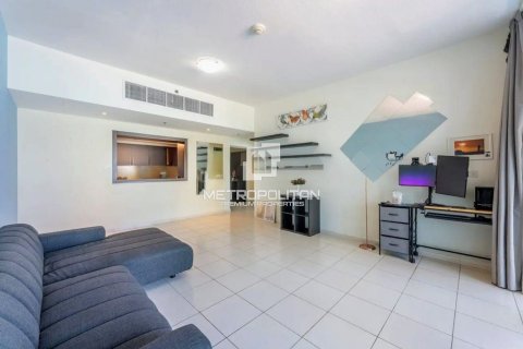 Apartment in Business Bay, Dubai 1 bedroom, 102 sq.m. № 74070 - photo 2