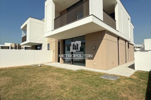 Villa in Al Furjan, Dubai 4 bedrooms, 305 sq.m. № 74067 - photo 26