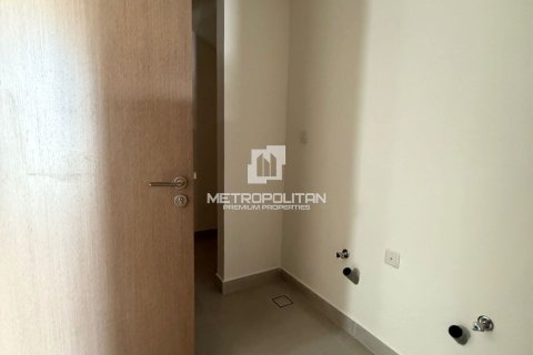 Villa in Al Furjan, Dubai 4 bedrooms, 305 sq.m. № 74067 - photo 29