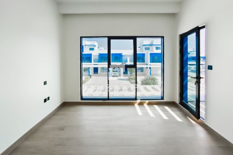 Townhouse in Damac Lagoons, Dubai 3 bedrooms, 144 sq.m. № 74068 - photo 29