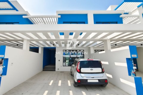 Townhouse in Damac Lagoons, Dubai 3 bedrooms, 144 sq.m. № 74068 - photo 3