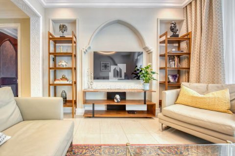 Купить квартиру в Даунтаун Дубай (Даунтаун Бурдж Дубай), Дубай: 1 спальня, 130м², № 74060 - фото 5