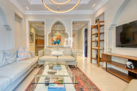 Купить квартиру в Даунтаун Дубай (Даунтаун Бурдж Дубай), Дубай: 1 спальня, 130м², № 74060 - фото 4