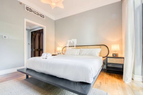 Купить квартиру в Даунтаун Дубай (Даунтаун Бурдж Дубай), Дубай: 1 спальня, 130м², № 74060 - фото 13