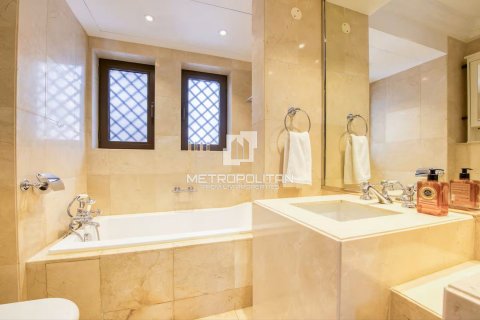 Купить квартиру в Даунтаун Дубай (Даунтаун Бурдж Дубай), Дубай: 1 спальня, 130м², № 74060 - фото 15