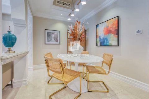 Купить квартиру в Даунтаун Дубай (Даунтаун Бурдж Дубай), Дубай: 1 спальня, 130м², № 74060 - фото 11