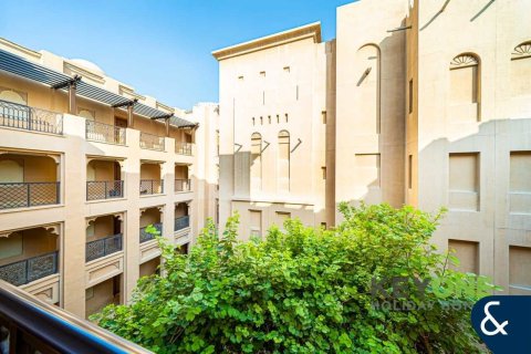 Apartment in Old Town, Dubai 1 bedroom, 90 sq.m. № 91555 - photo 14