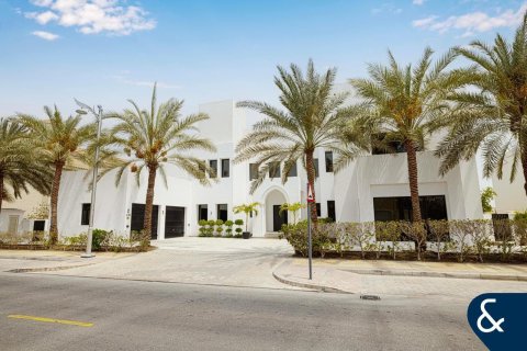 Villa à Signature Villas, Palm Jumeirah, Dubai, 7 chambres, 1245 m², № 91553 - photo 3