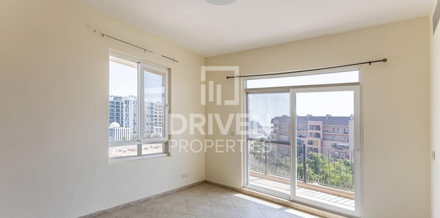 Appartement à Motor City, Dubai, 3 chambres, 207.92 m², № 126789