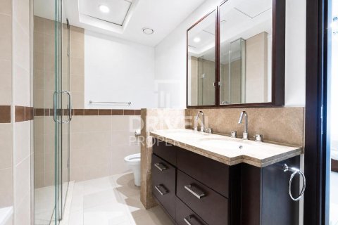 Apartment in 29 Burj Boulevard, Downtown Dubai (Downtown Burj Dubai), Dubai 1 bedroom, 79.34 sq.m. № 127505 - photo 9
