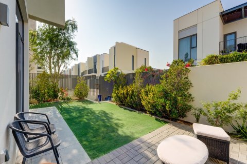 Townhouse in Dubai 4 bedrooms, 224 sq.m. № 137835 - photo 10