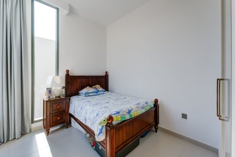 Townhouse in Dubai 4 bedrooms, 224 sq.m. № 137835 - photo 17