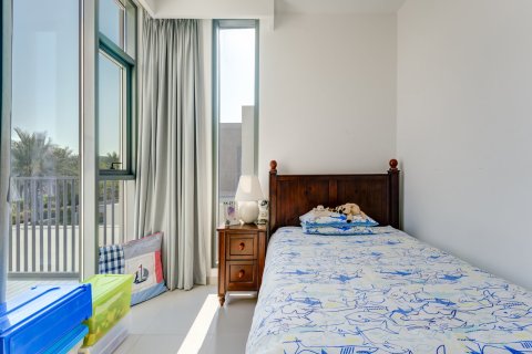Townhouse in Dubai 4 bedrooms, 224 sq.m. № 137835 - photo 19