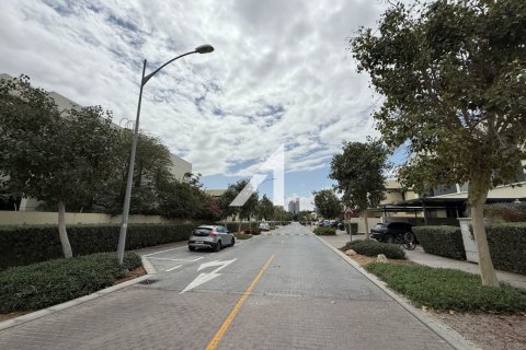 Villa à DAMAC Hills (Akoya by DAMAC), Dubai, 3 chambres, 324 m², № 99652 - photo 8