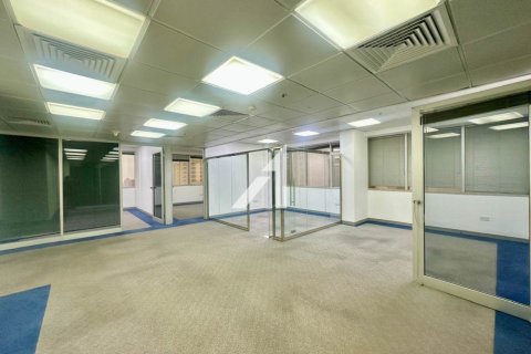 Office in Sheikh Zayed Road, Dubai 180 sq.m. № 99655 - photo 8