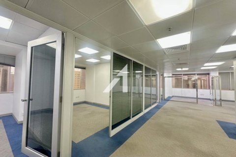 Office in Sheikh Zayed Road, Dubai 180 sq.m. № 99655 - photo 3