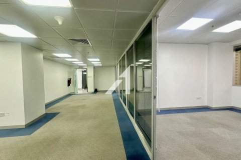Office in Sheikh Zayed Road, Dubai 180 sq.m. № 99655 - photo 4