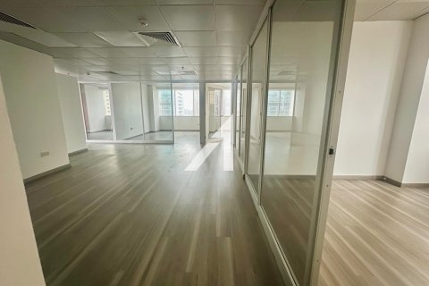 Office in Sheikh Zayed Road, Dubai 179 sq.m. № 99653 - photo 4