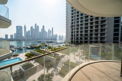 Apartamento en EMAAR Beachfront, Dubai Harbour, Dubai, 2 dormitorios, 109 m², № 74193 - foto 2