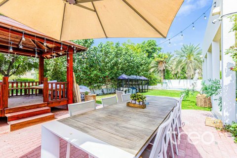 Снять в аренду виллу в Saheel, Арабиан Ранчес, Дубай: 5 спален, 476.5м², № 138082 - фото 4
