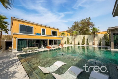 فيلا في Legacy, Jumeirah Park, دبي 6 غرف نوم , 733 م² رقم 138078 - صورة 2