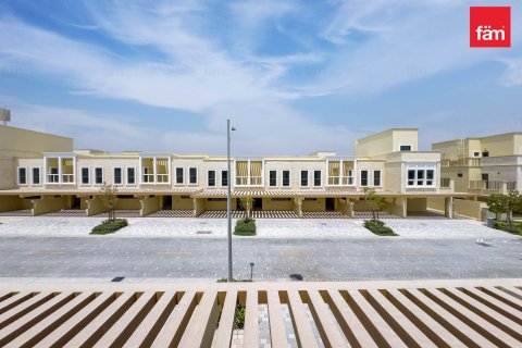 Villa en Dubai, 4 dormitorios, 144 m², № 139406 - foto 28