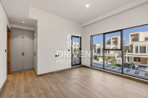 Maison de ville à Damac Lagoons, Dubai, 5 chambres, 200.21 m², № 129008 - photo 8
