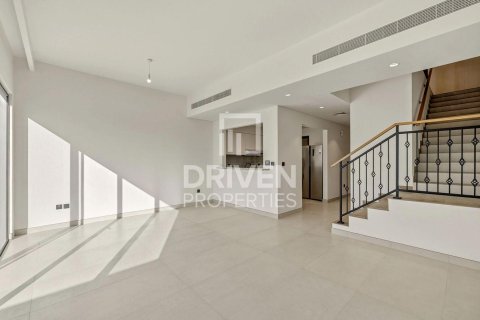 Maison de ville à Damac Lagoons, Dubai, 5 chambres, 200.21 m², № 129008 - photo 2