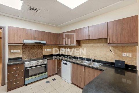 Villa en Dubai Silicon Oasis, Dubai, 5 dormitorios, 385.08 m², № 128999 - foto 4