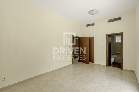 Villa en Dubai Silicon Oasis, Dubai, 5 dormitorios, 385.08 m², № 128999 - foto 12