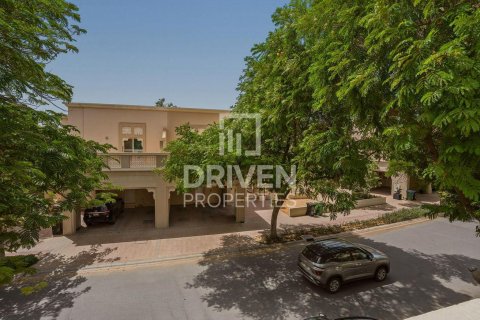 Villa en Dubai Silicon Oasis, Dubai, 5 dormitorios, 385.08 m², № 128999 - foto 23