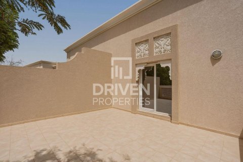 Villa en Dubai Silicon Oasis, Dubai, 5 dormitorios, 385.08 m², № 128999 - foto 22