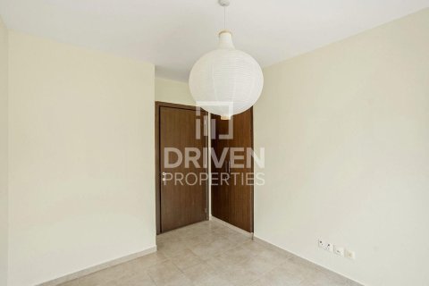 Villa en Dubai Silicon Oasis, Dubai, 5 dormitorios, 385.08 m², № 128999 - foto 11