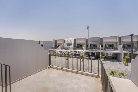 Townhouse in District 7, Mohammed Bin Rashid City, Dubai 3 bedrooms, 214 sq.m. № 15223 - photo 1